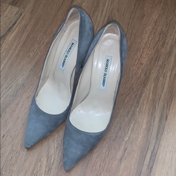 Manolo Blahnik Gray Suede Pumps 38.5 - Picture 4 of 7